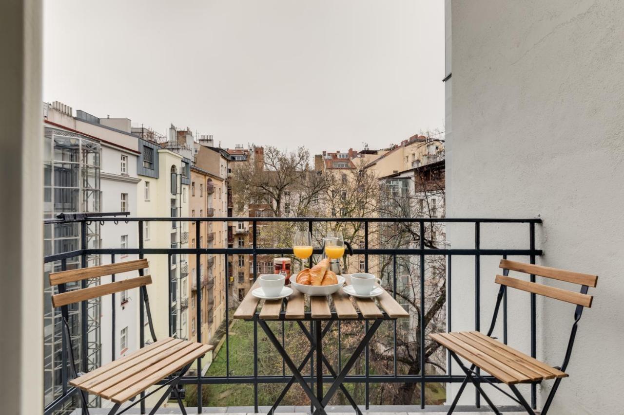 Jt'S Apartments Spanelska Str. Prag Exterior foto