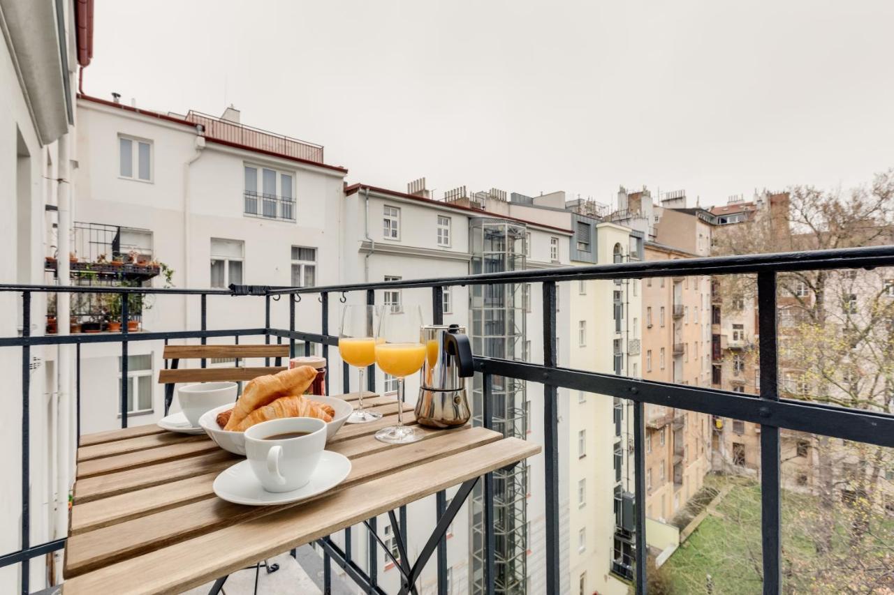 Jt'S Apartments Spanelska Str. Prag Exterior foto