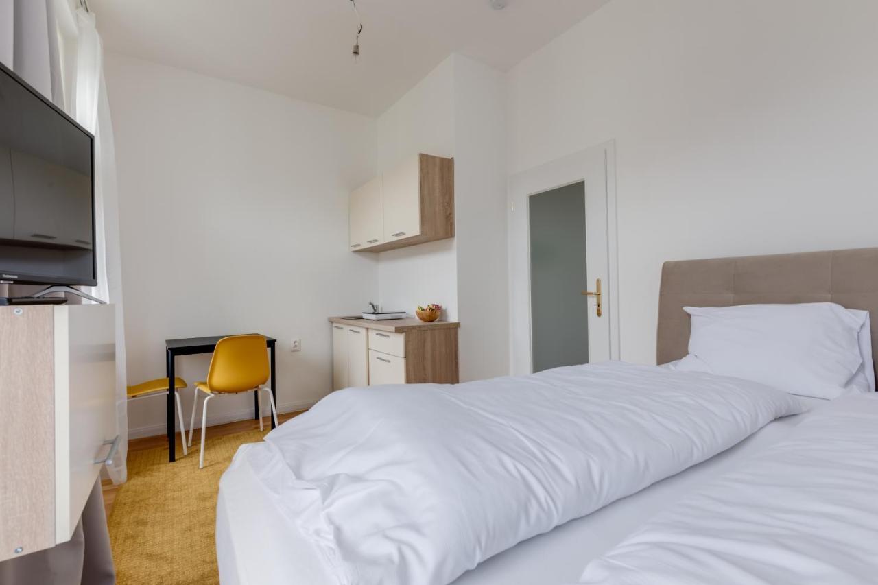 Jt'S Apartments Spanelska Str. Prag Exterior foto